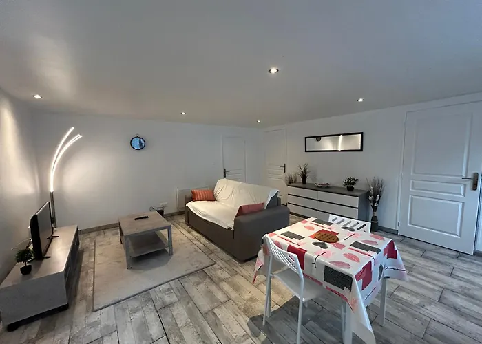 Studio * Nanteuil-en-Vallée